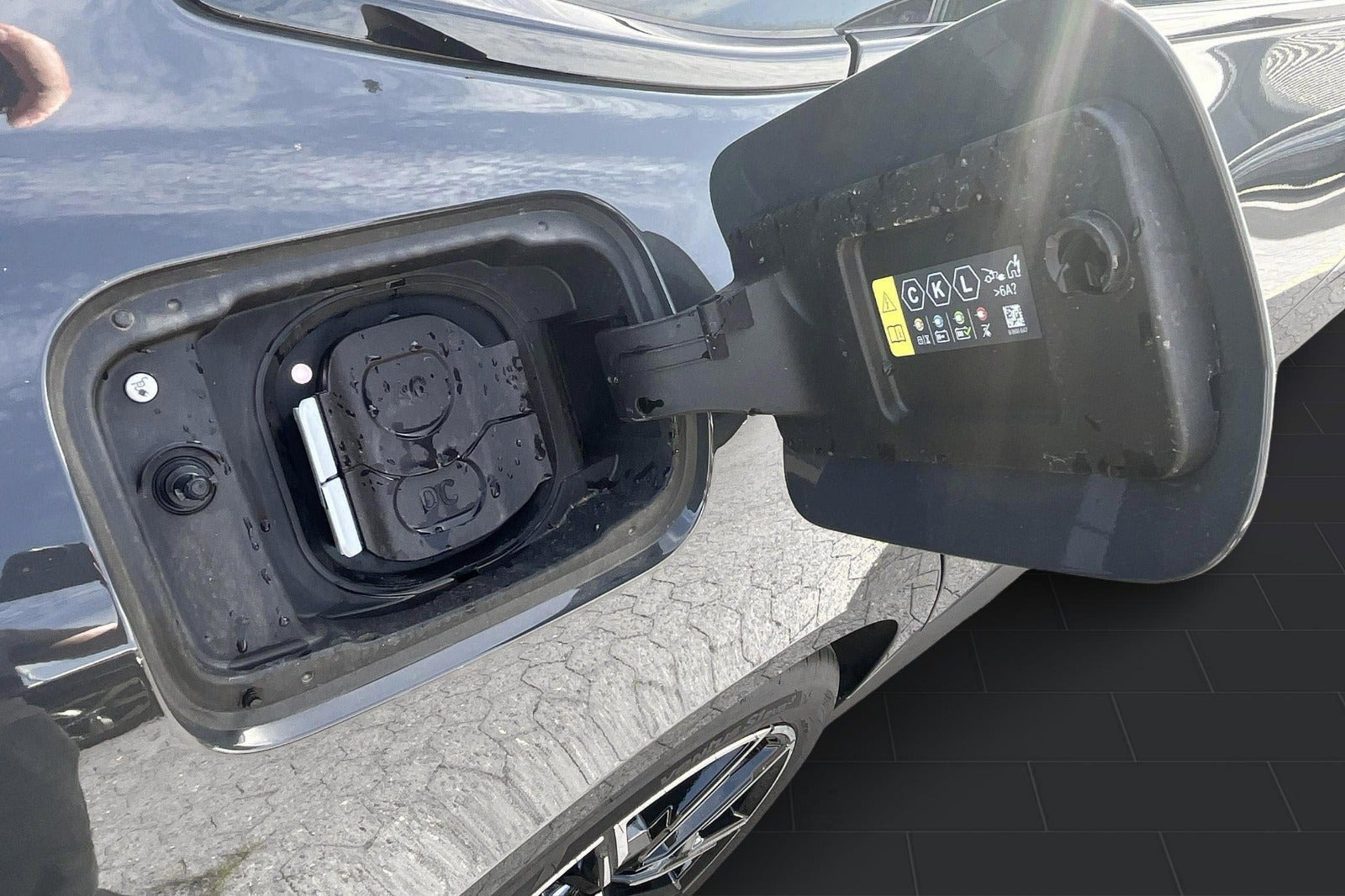 Grå BMW i4 fra 2026