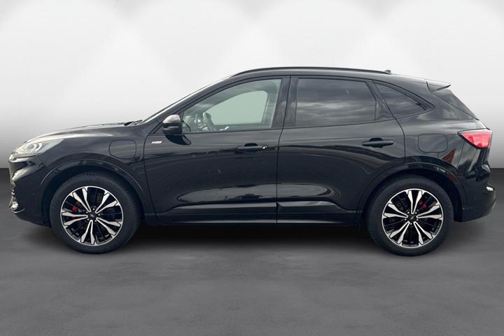Sort Ford Kuga fra 2021