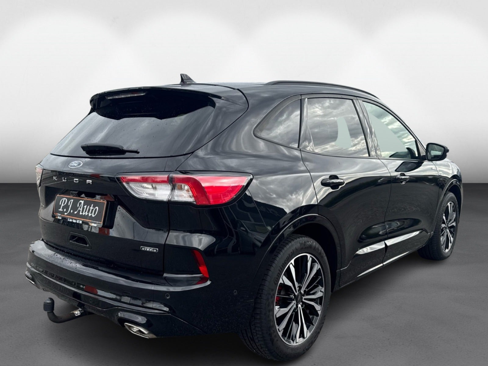Sort Ford Kuga fra 2021