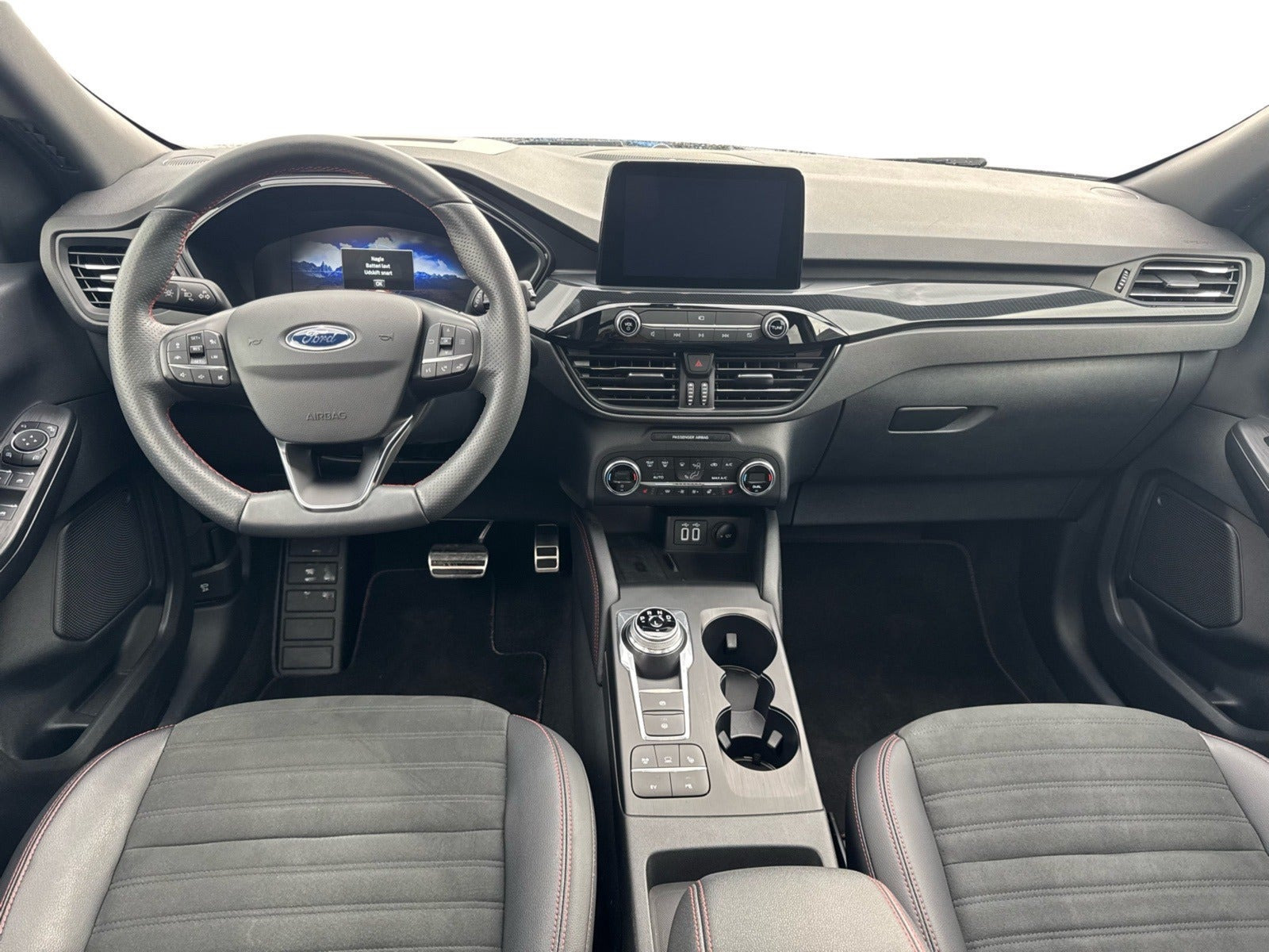 Sort Ford Kuga fra 2021