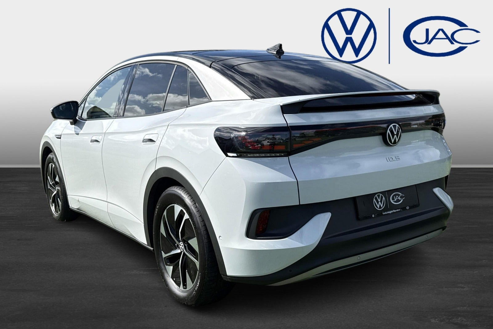 Hvid VW ID.5 fra 2023