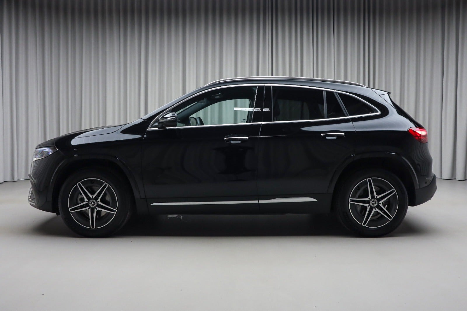 Sort Mercedes EQA250+ fra 2026