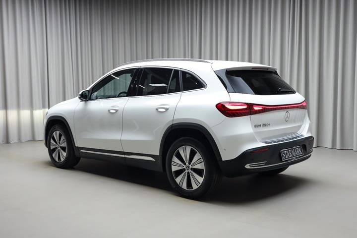 Hvid Mercedes EQA250+ fra 2026