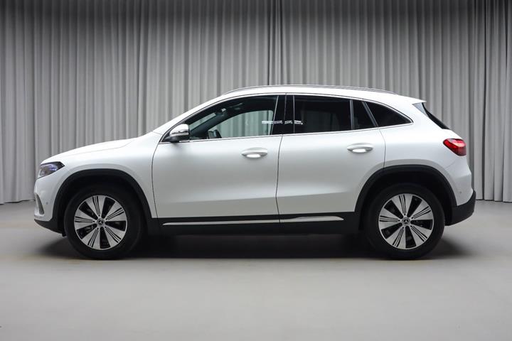Hvid Mercedes EQA250+ fra 2026