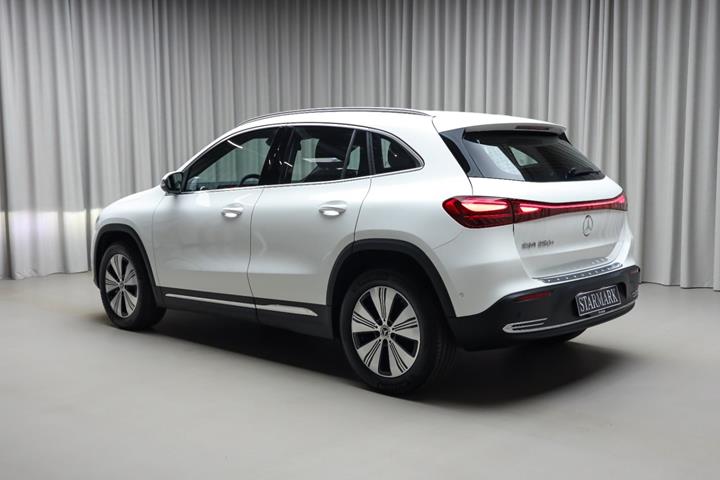 Hvid Mercedes EQA250+ fra 2026