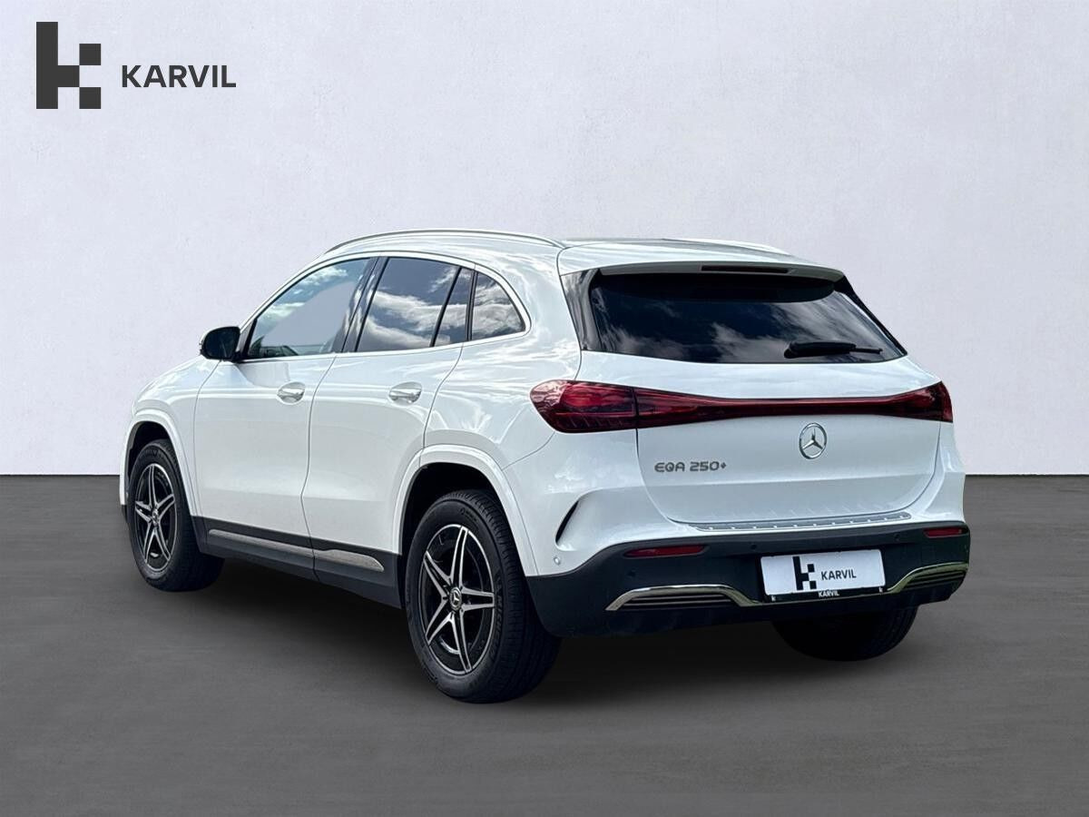 Hvid Mercedes EQA250+ fra 2025
