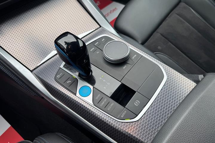 Sort BMW i4 fra 2022