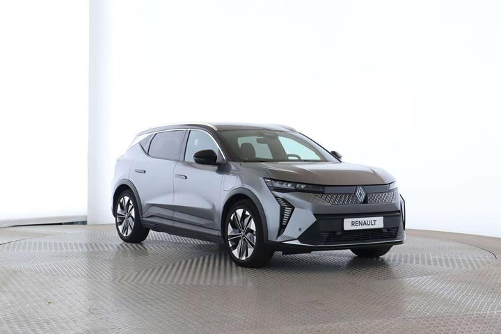Grå Renault Scenic E-Tech fra 2025
