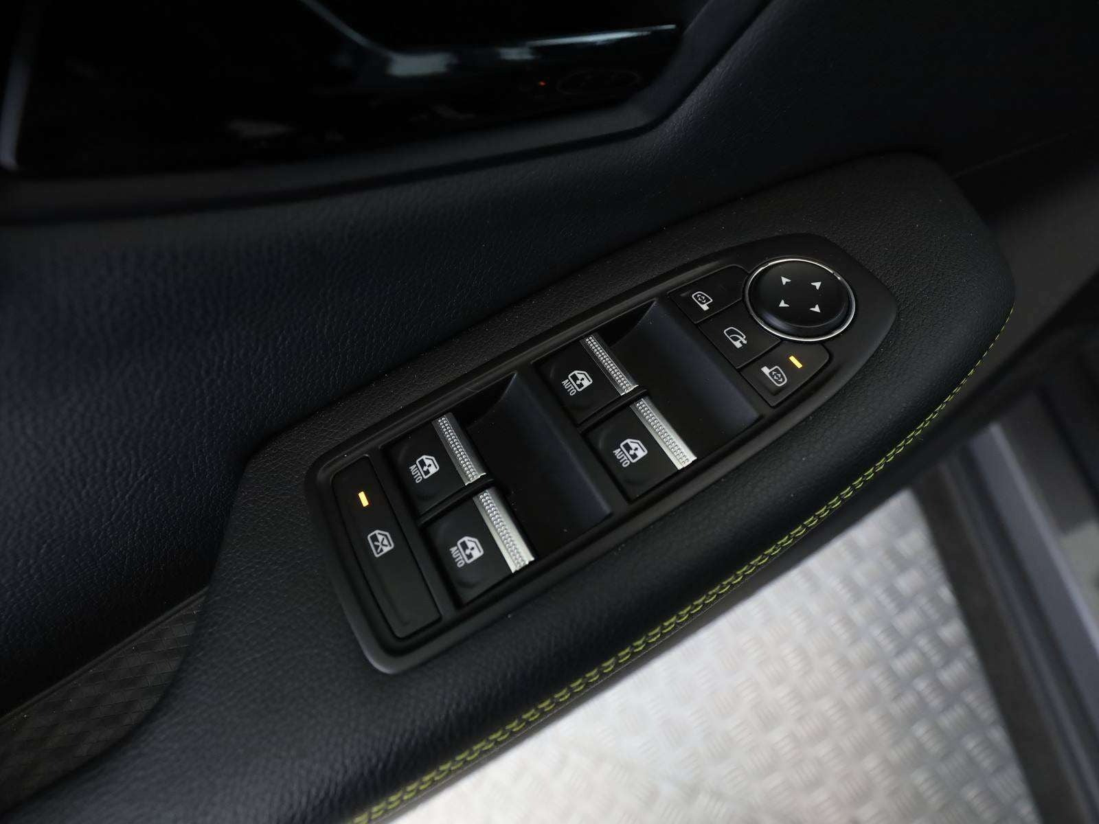 Grå Renault Scenic E-Tech fra 2025