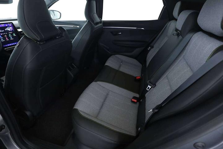 Grå Renault Scenic E-Tech fra 2025