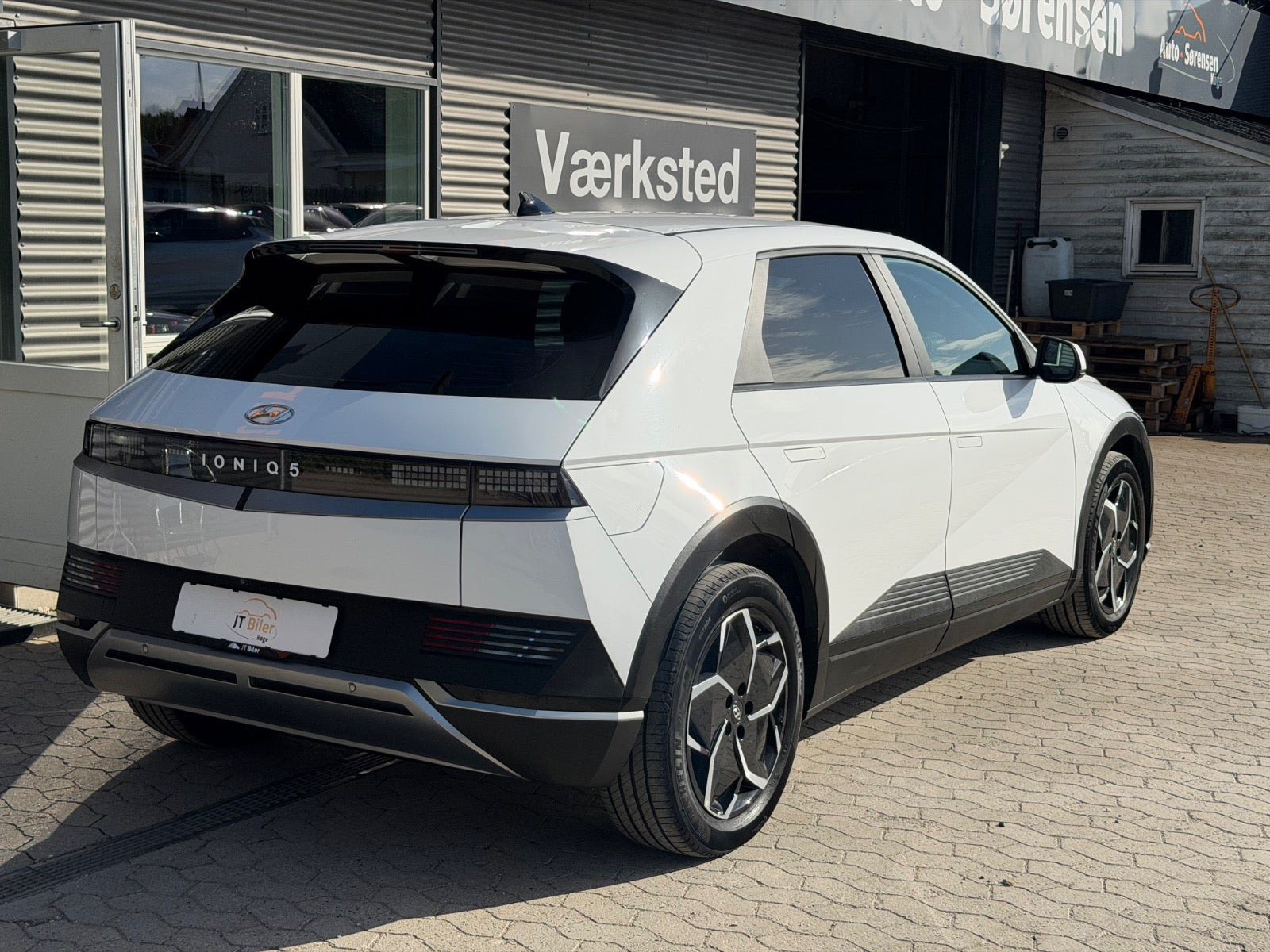 Hvid Hyundai Ioniq 5 fra 2023