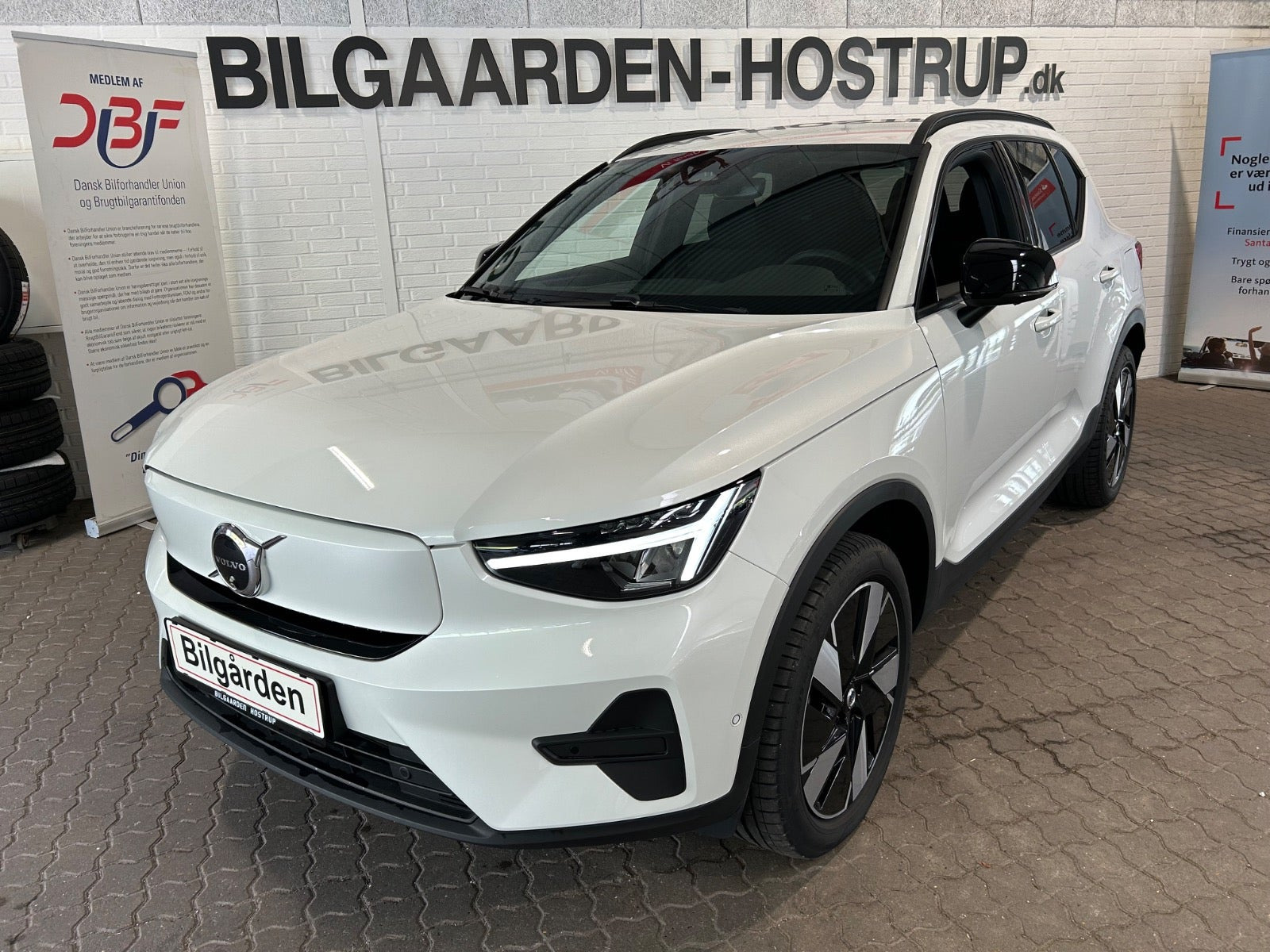 Volvo EX40 Standard Range Plus