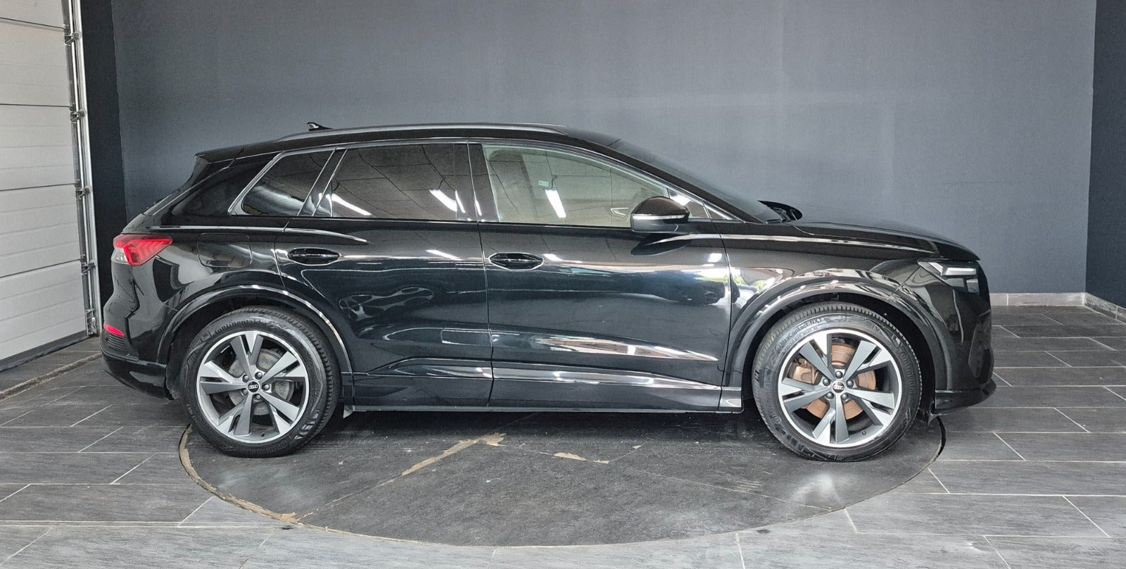 Sort Audi Q4 e-tron fra 2022