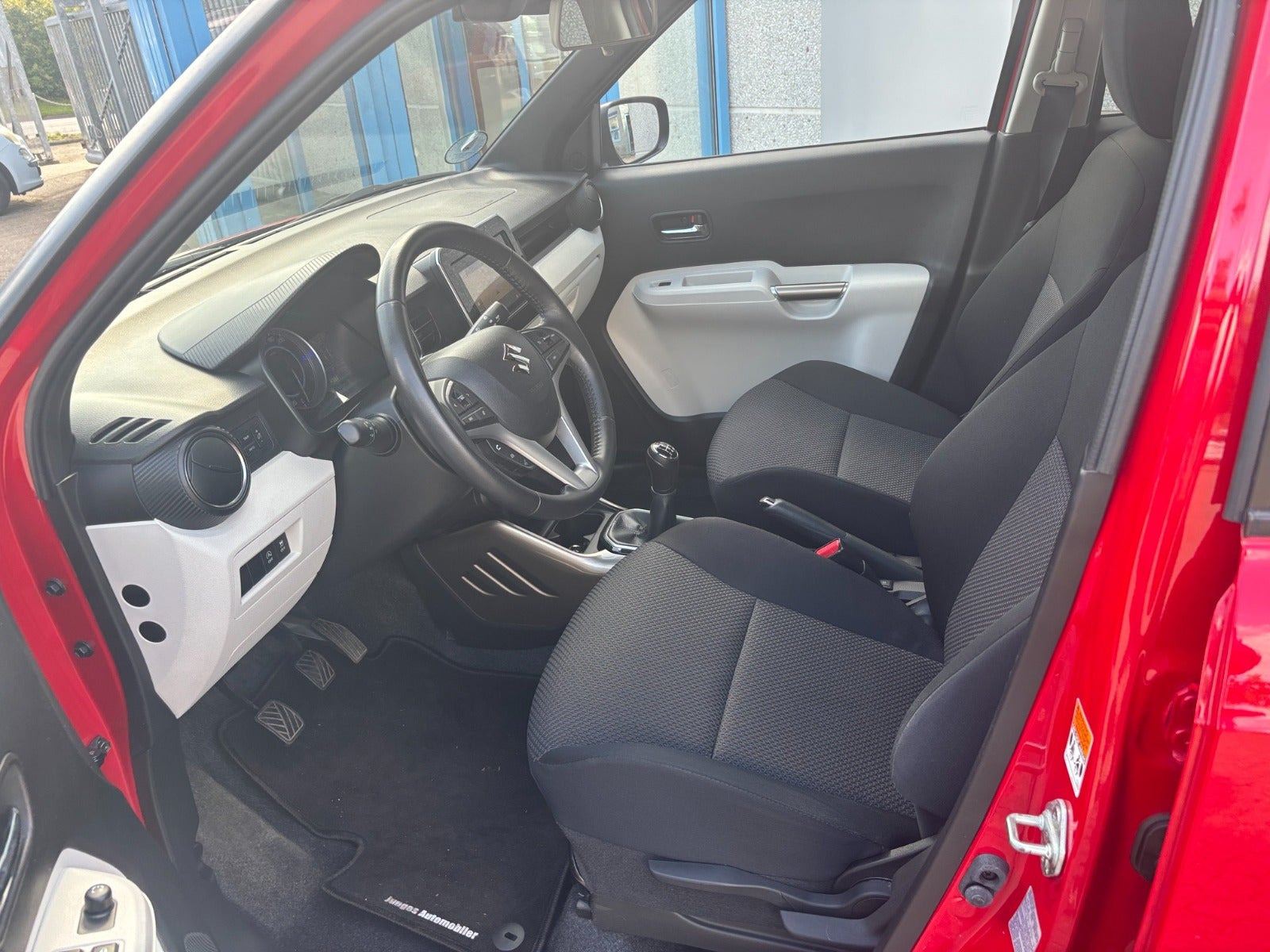 Rød Suzuki Ignis fra 2020