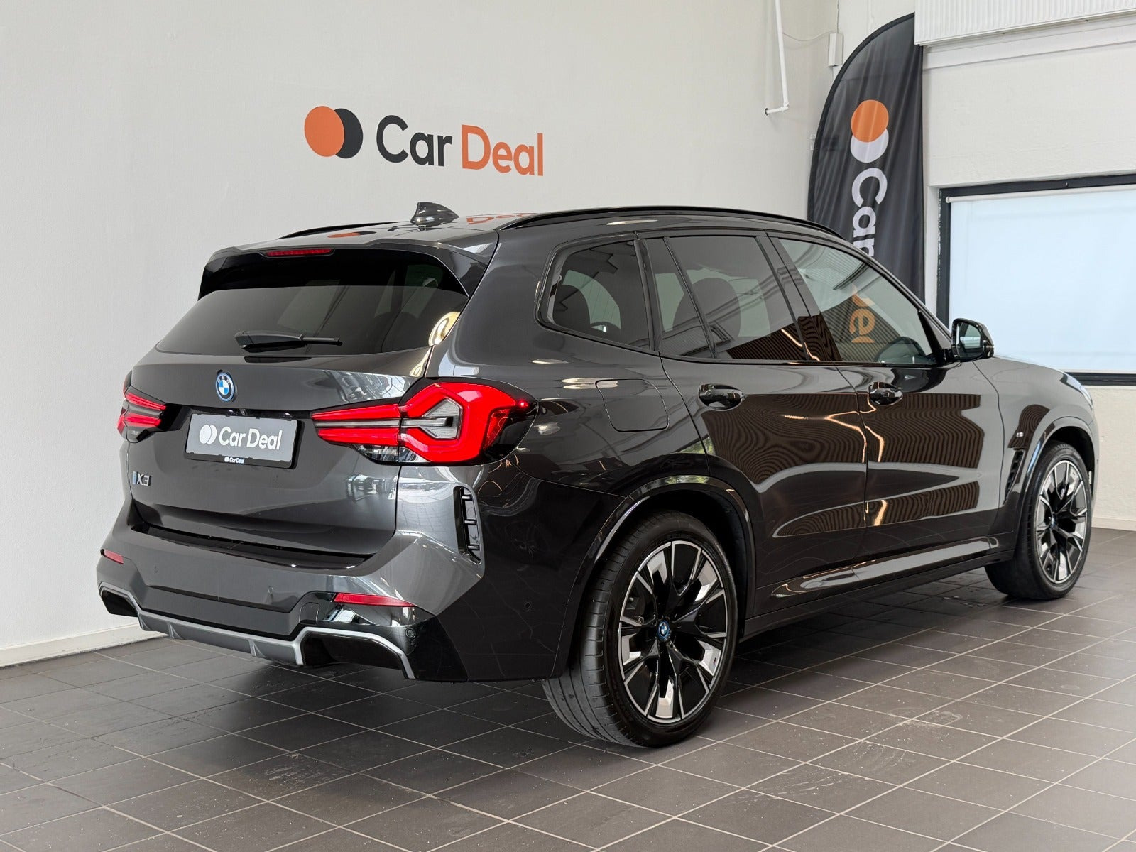 Sort BMW iX3 fra 2022