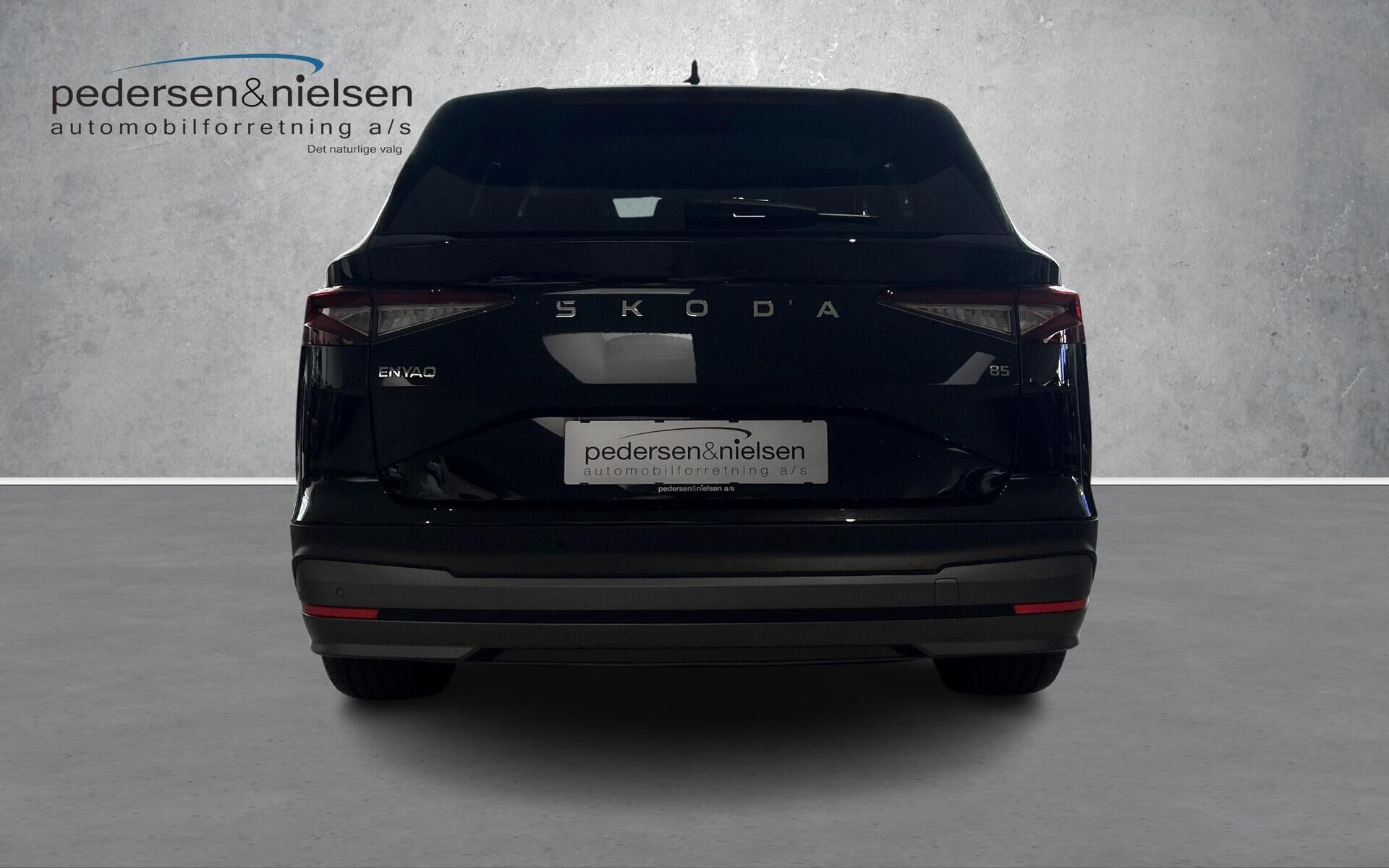 Sort Skoda Enyaq fra 2024