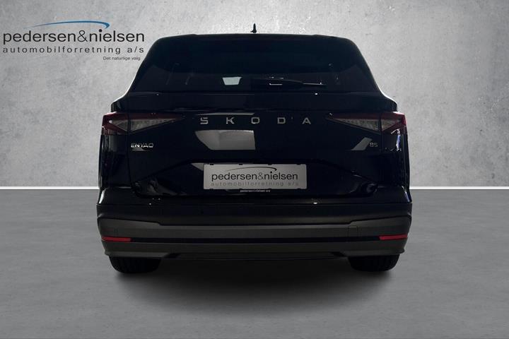 Sort Skoda Enyaq fra 2024