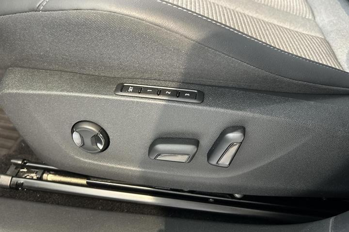 Sort Skoda Enyaq fra 2024