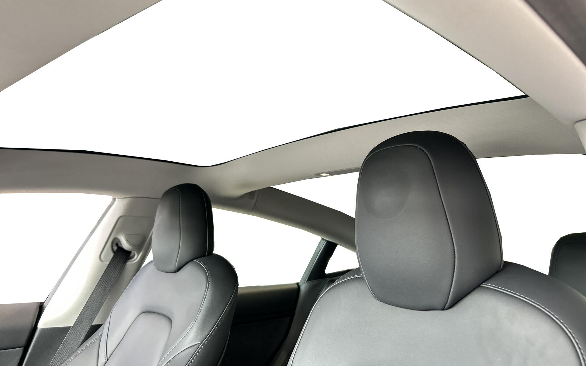 Sort Tesla Model 3 fra 2022