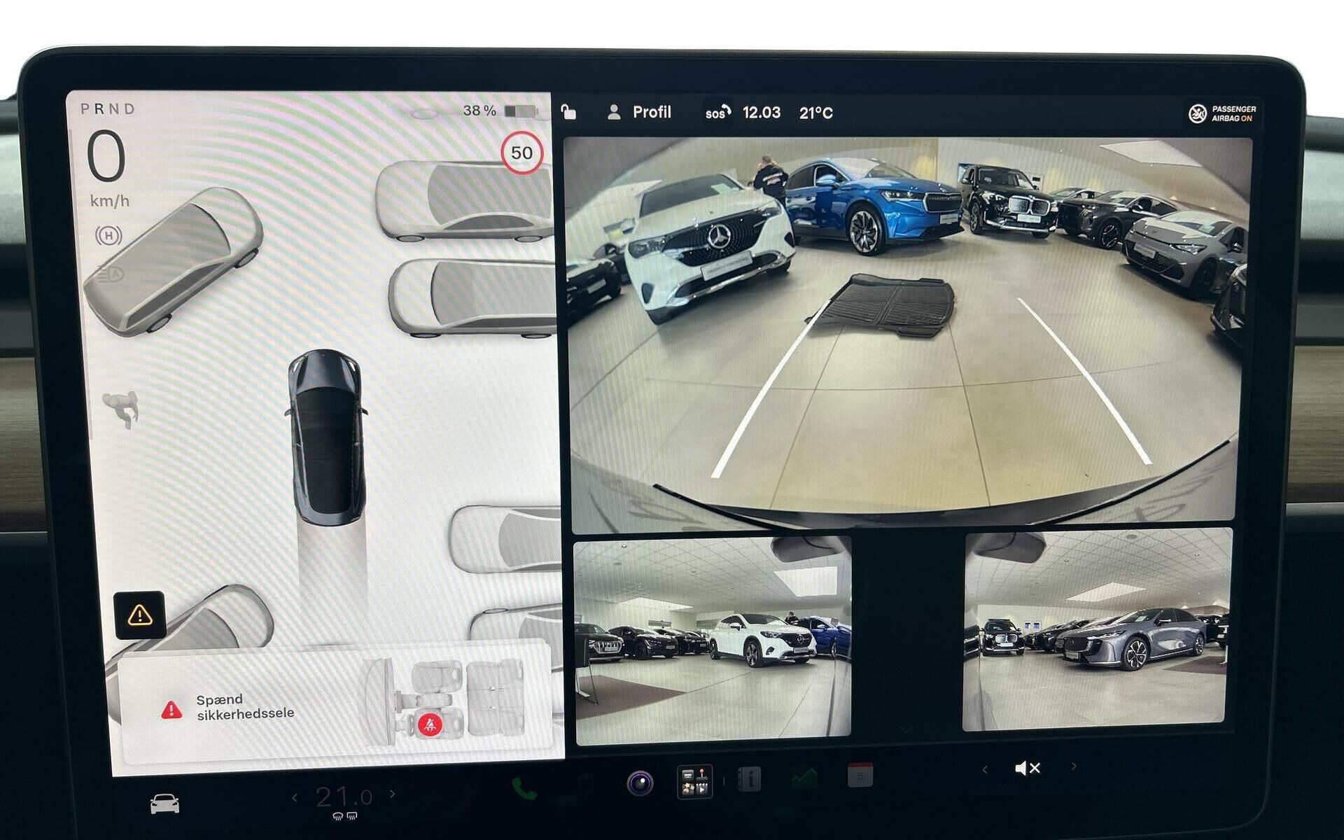 Sort Tesla Model 3 fra 2022
