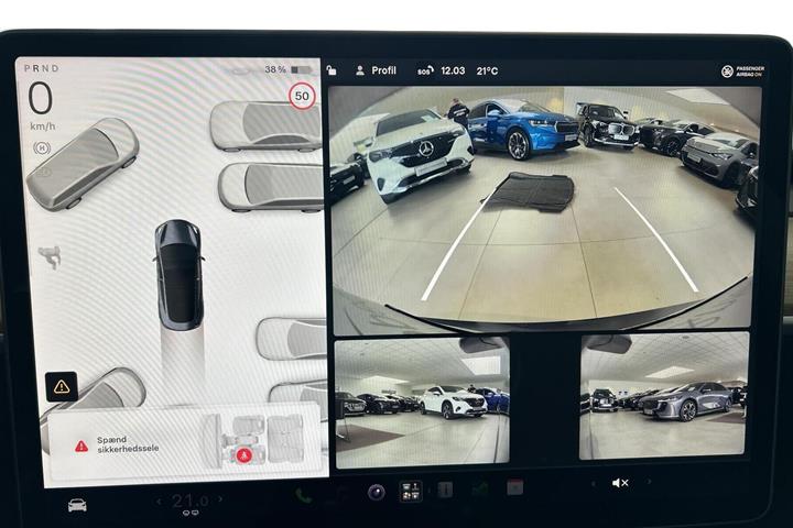 Sort Tesla Model 3 fra 2022