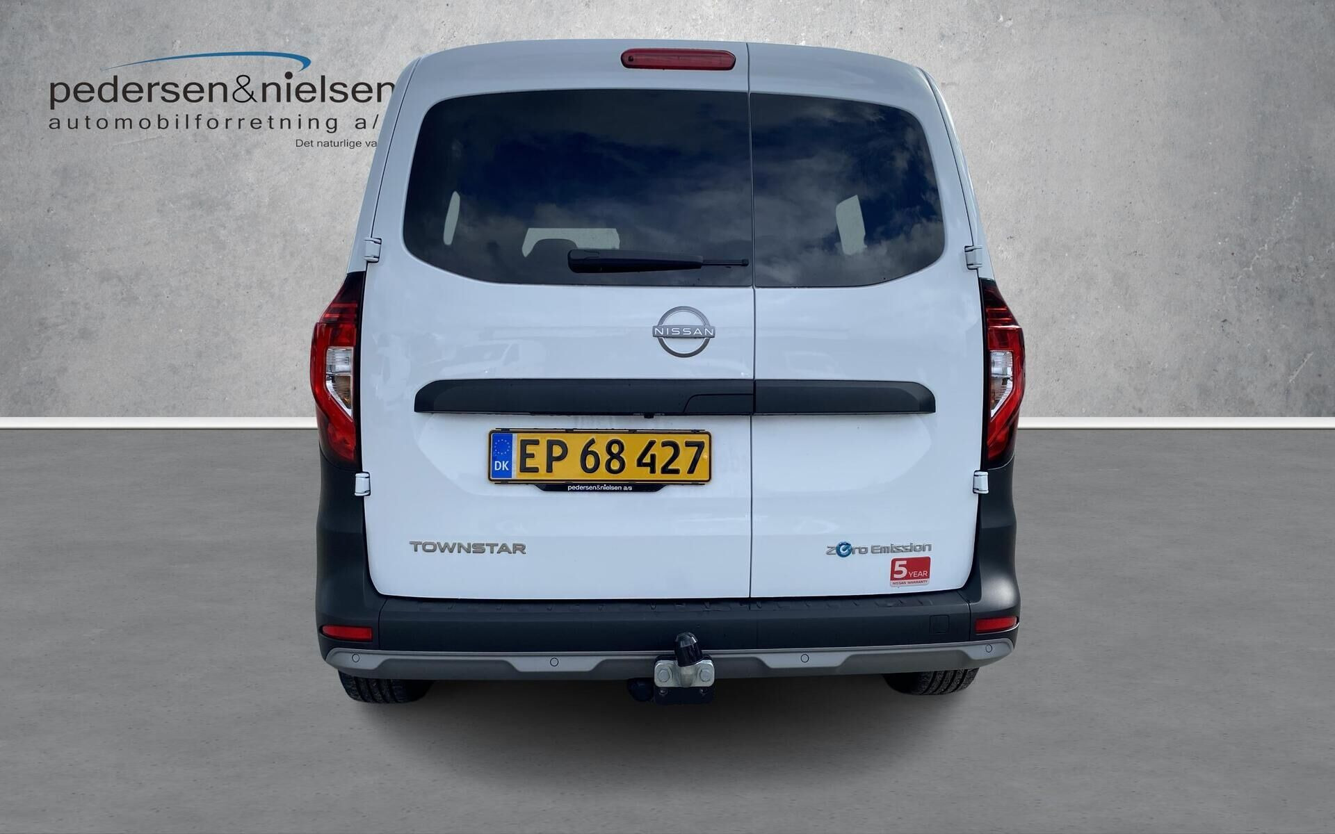 Hvid Nissan Townstar Van Electric 45KWH fra 2026