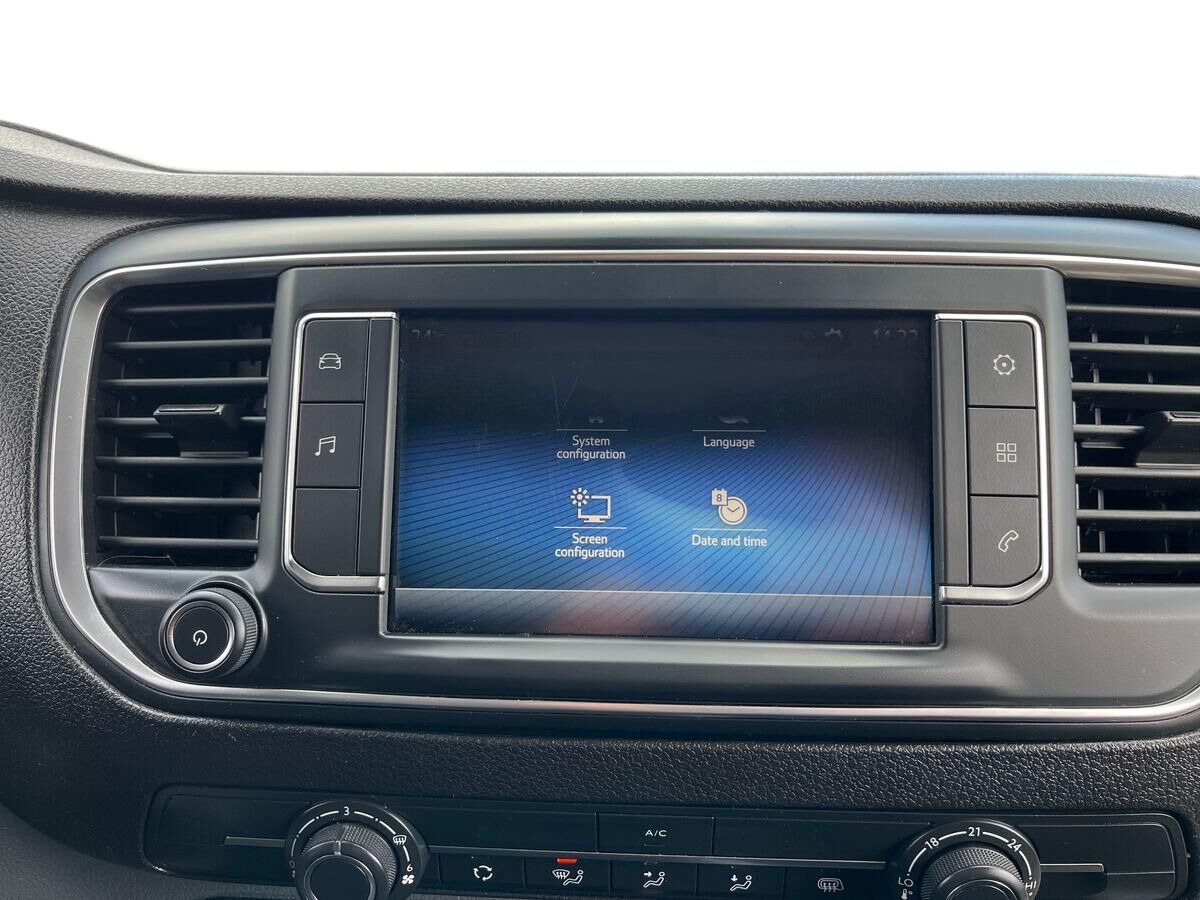 Hvid Toyota ProAce fra 2022