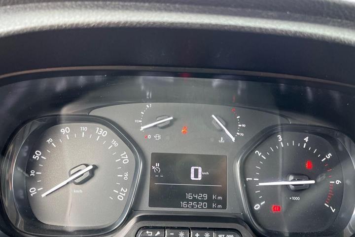 Hvid Toyota ProAce fra 2022