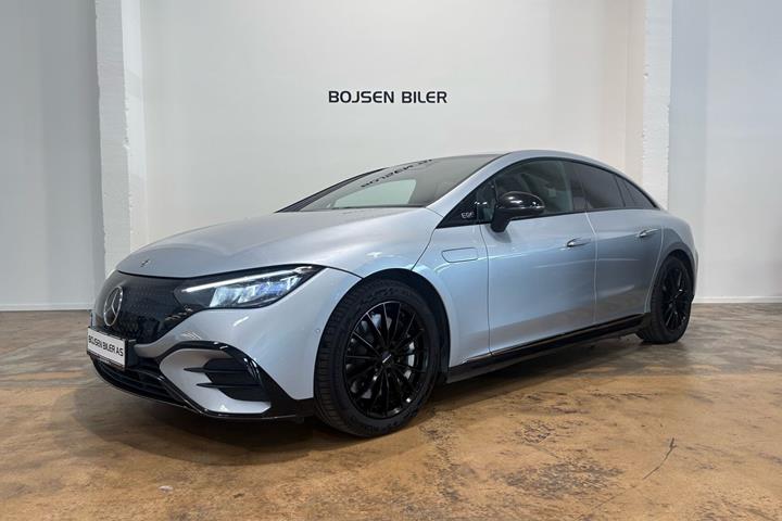 Sølv Mercedes EQE300 fra 2023