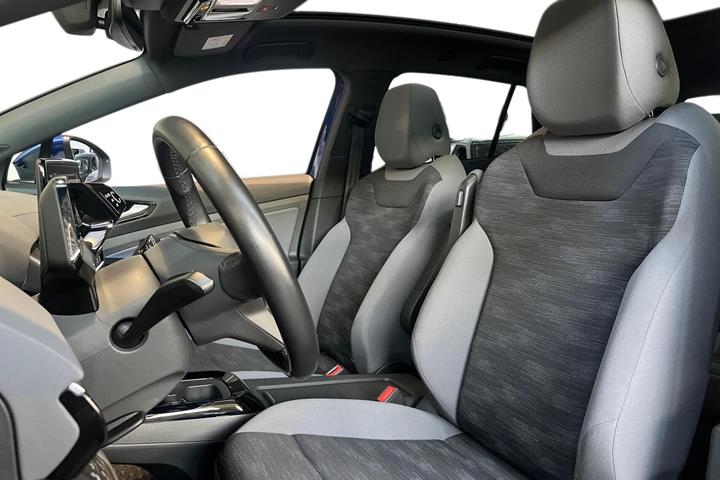 Blå VW ID.4 fra 2023