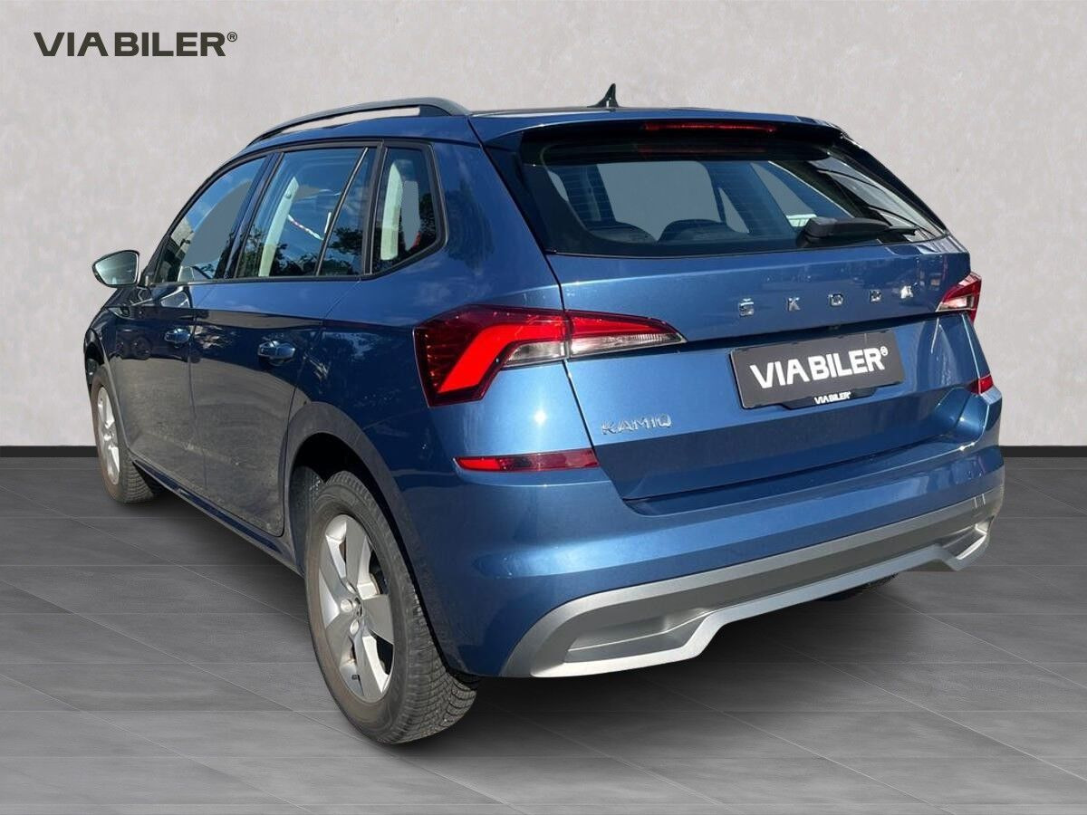 Blå Skoda Kamiq fra 2021