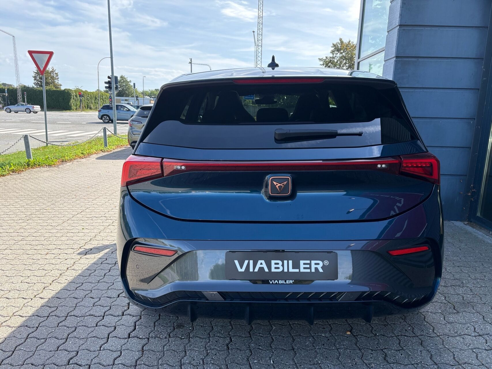 Blå Cupra Born fra 2022