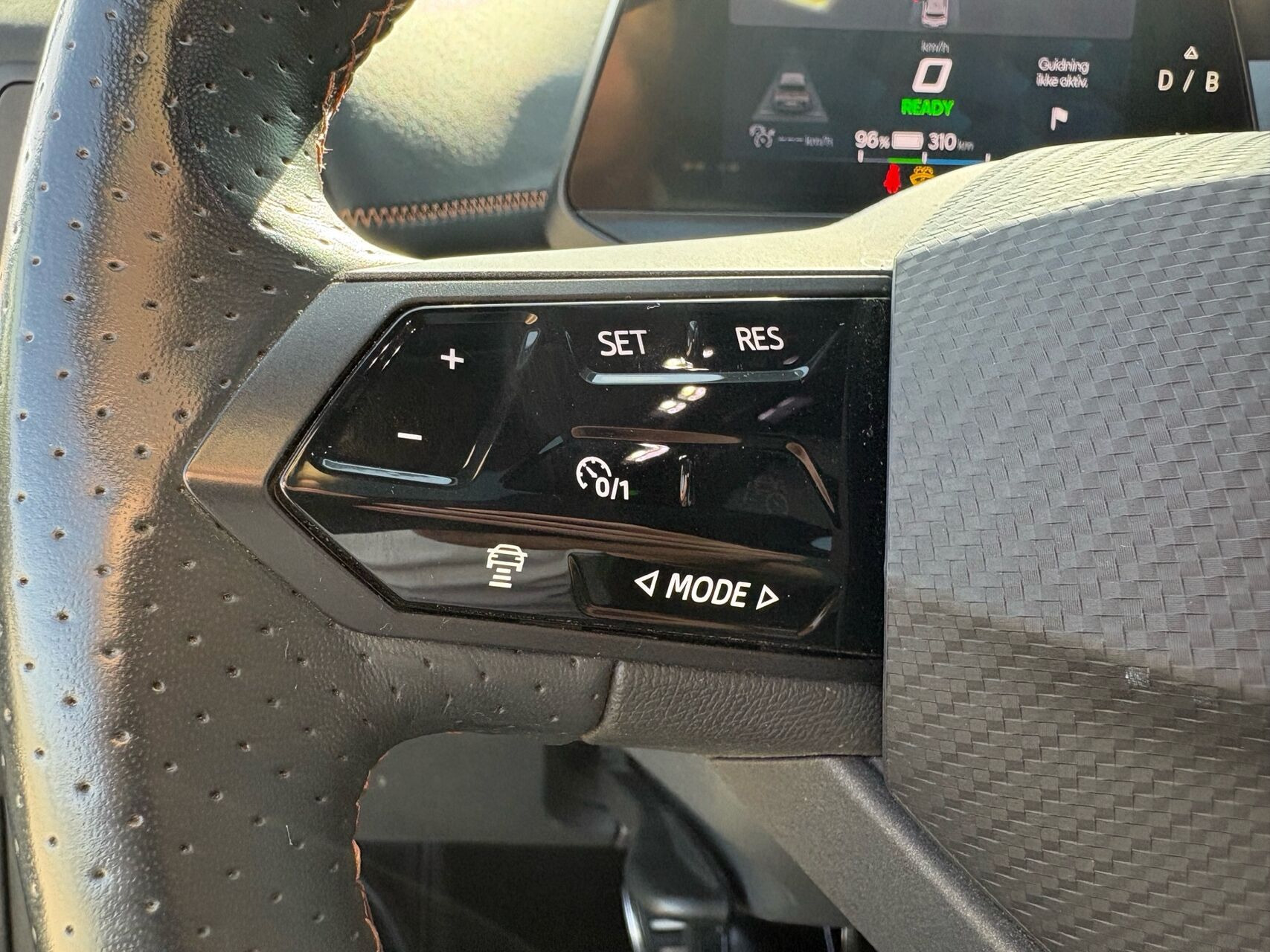 Blå Cupra Born fra 2022