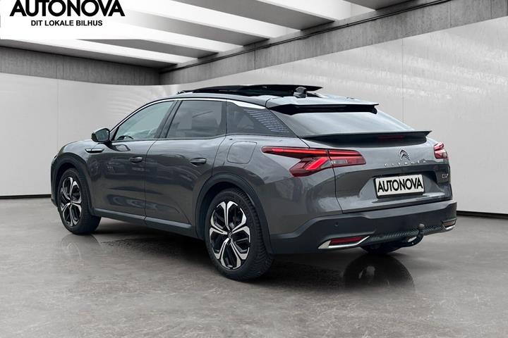 Grå Citroën C5 X fra 2023