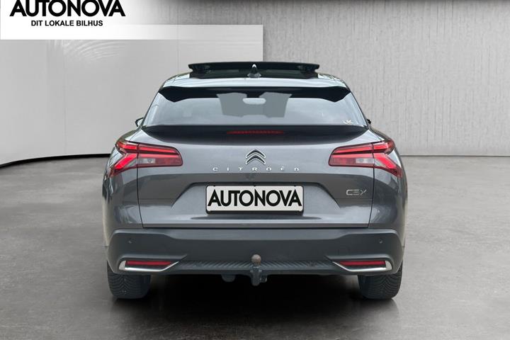 Grå Citroën C5 X fra 2023