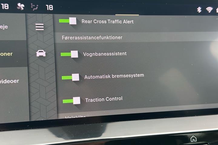 Grå Citroën C5 X fra 2023
