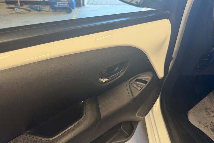 Hvid Toyota Aygo fra 2015