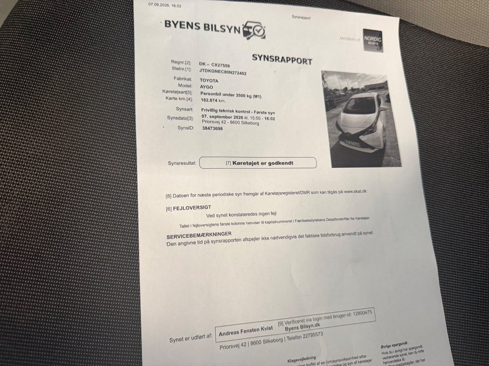 Hvid Toyota Aygo fra 2015