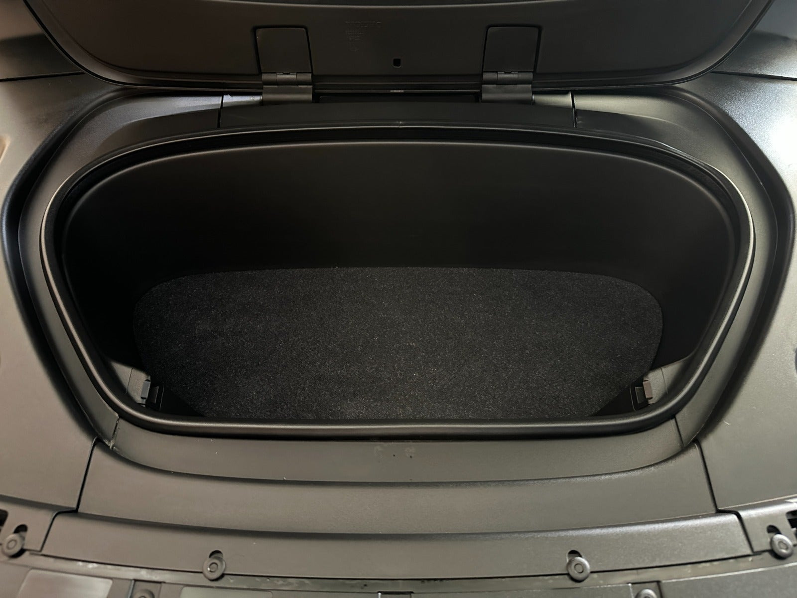 Grå Volvo XC40 fra 2021