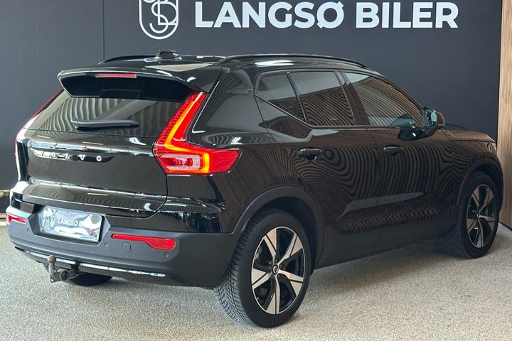 Sort Volvo XC40 fra 2021