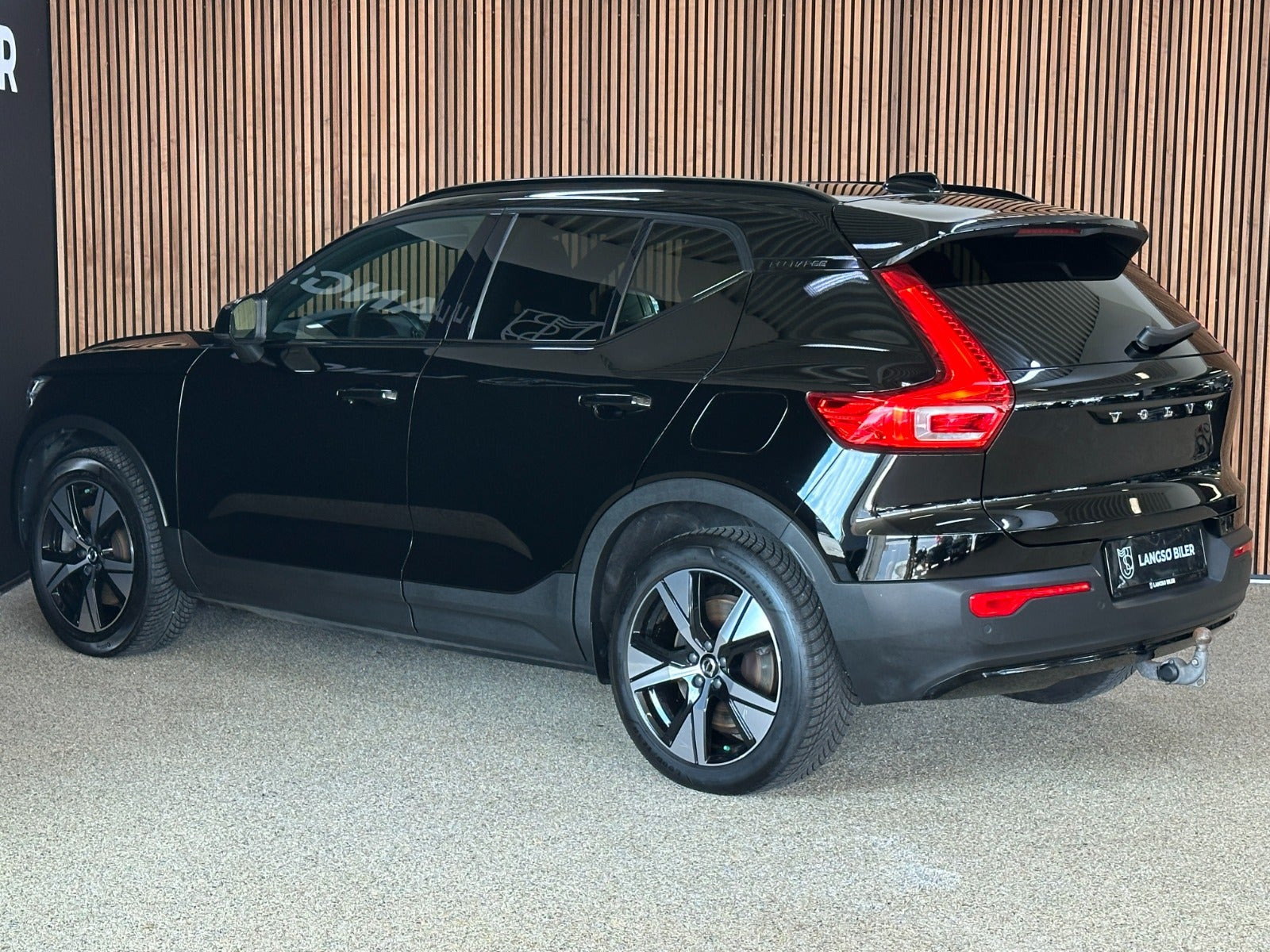 Sort Volvo XC40 fra 2021