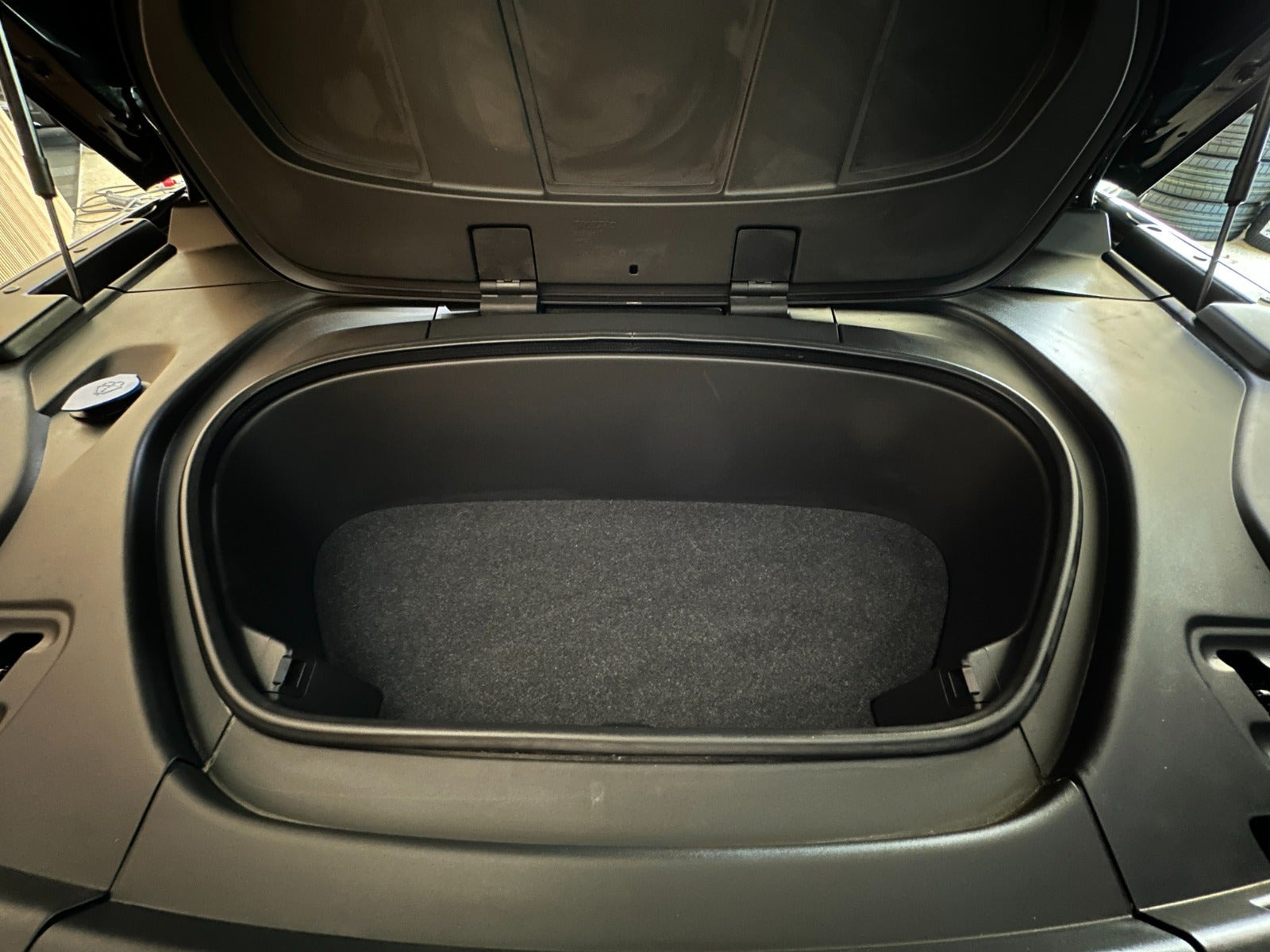 Sort Volvo XC40 fra 2021