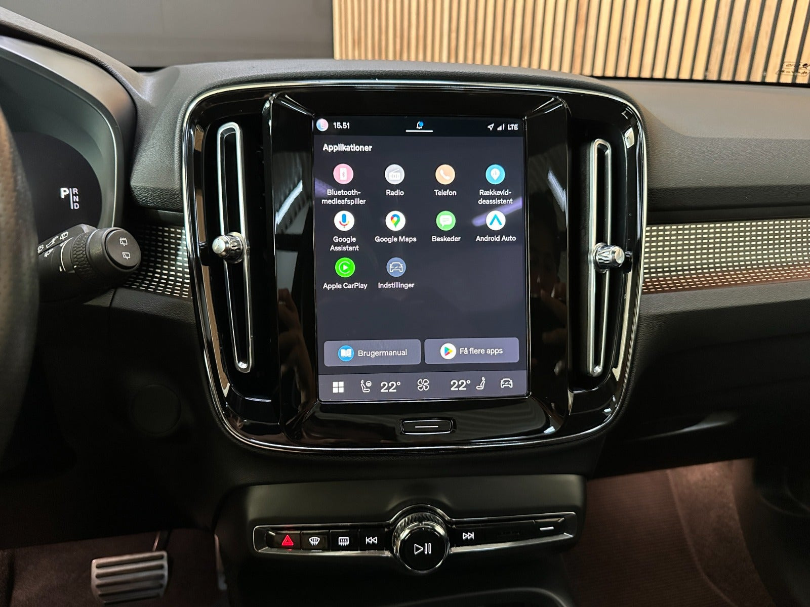 Sort Volvo XC40 fra 2021
