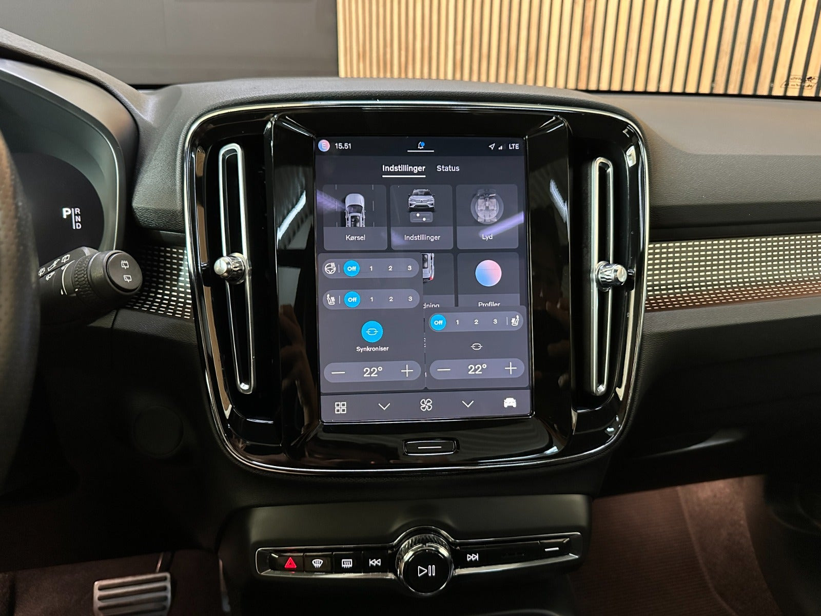 Sort Volvo XC40 fra 2021