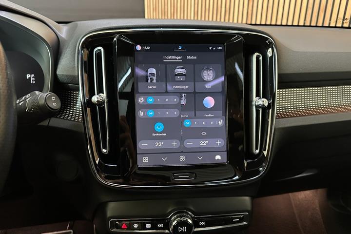 Sort Volvo XC40 fra 2021