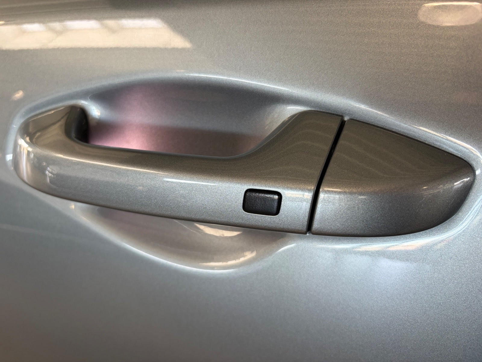 Grå Kia XCeed fra 2020