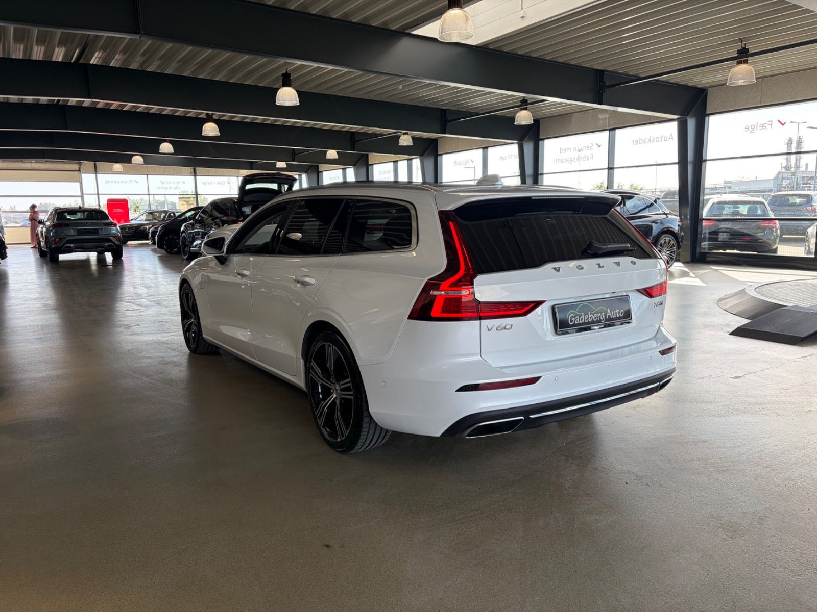 Hvid Volvo V60 fra 2019
