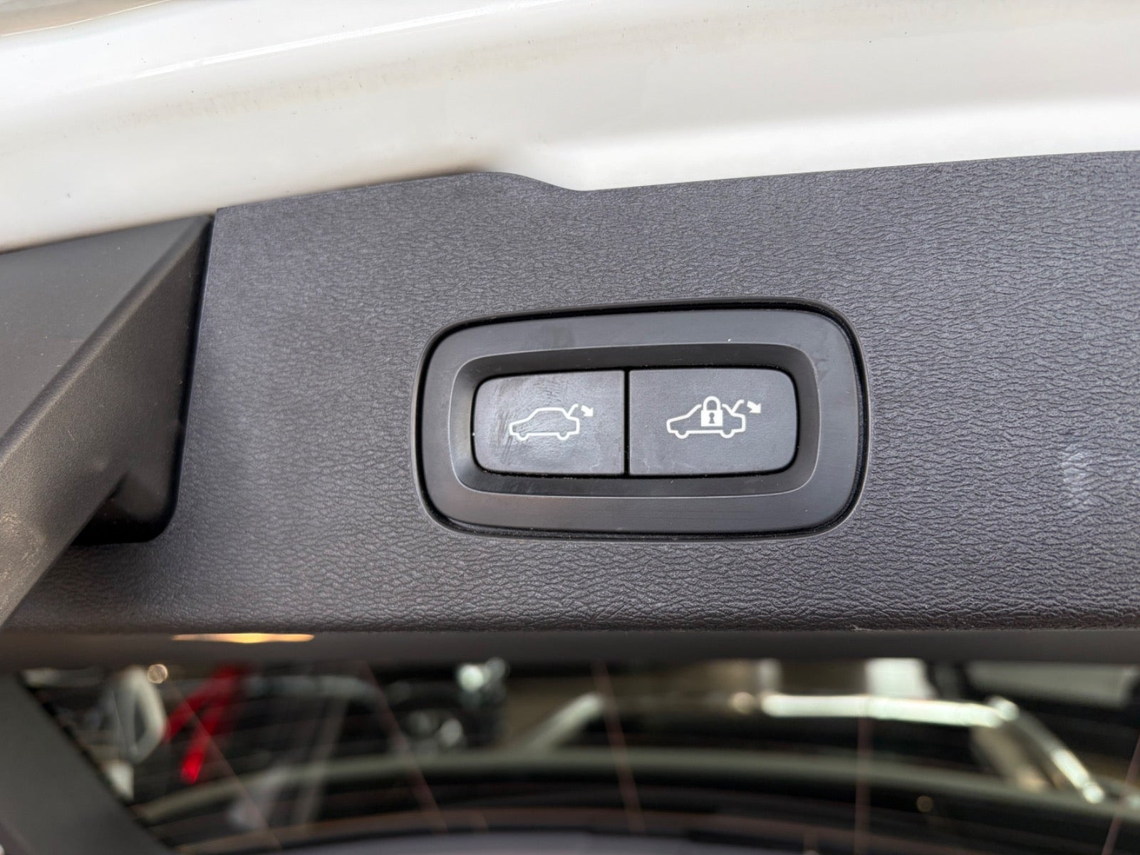 Hvid Volvo V60 fra 2019