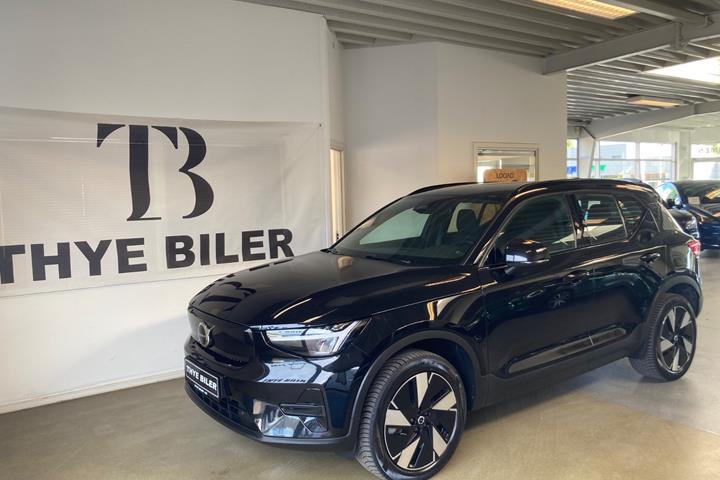 Sort Volvo XC40 fra 2024