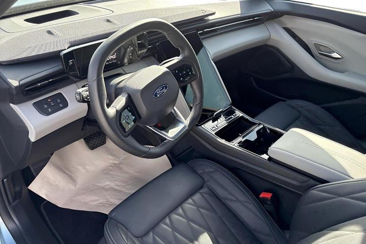 undefined Ford Explorer fra 2025